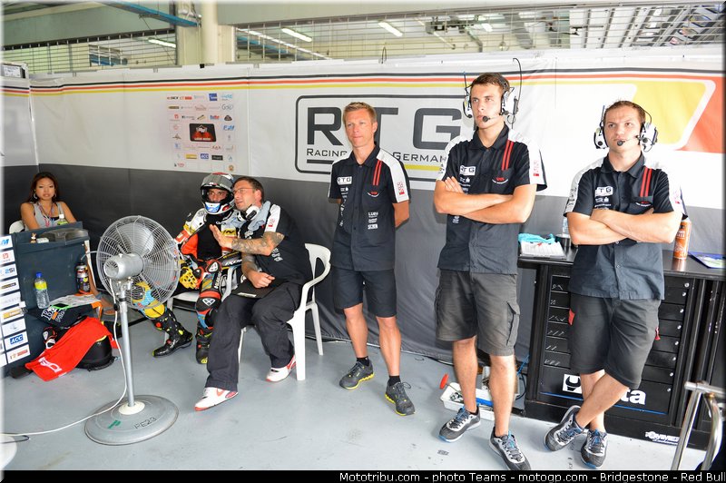 moto3_rossi_0008_malaisie_sepang_2012