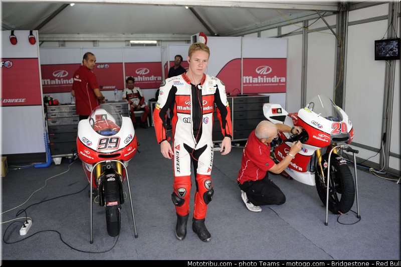 moto3_webb_0002_malaisie_sepang_2012