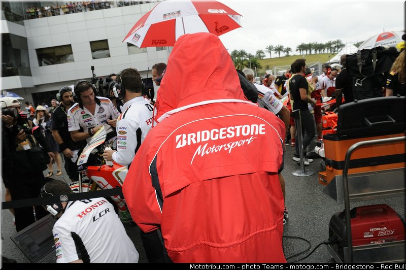 motogp_bridgestone_0001_malaisie_sepang_2012
