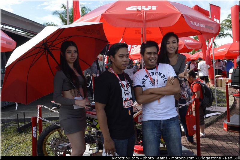 motogp_pitbabe_0004_malaisie_sepang_2012