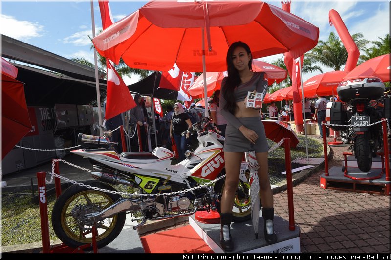 motogp_pitbabe_0005_malaisie_sepang_2012
