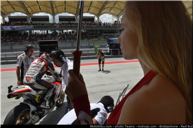motogp_pitbabe_0015_malaisie_sepang_2012
