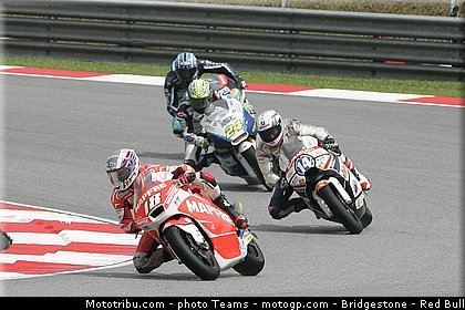 moto2_0054_malaisie_sepang_2012.jpg
