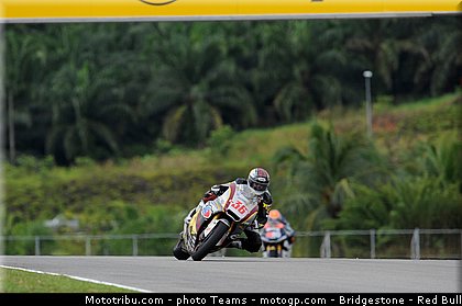 moto2_0071_malaisie_sepang_2012.jpg
