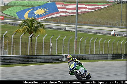 moto2_aegerter_0001_malaisie_sepang_2012.jpg