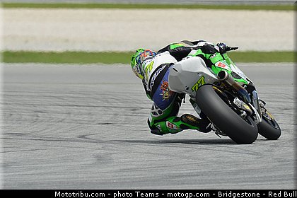 moto2_aegerter_0004_malaisie_sepang_2012.jpg
