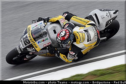moto2_luthi_0006_malaisie_sepang_2012.jpg