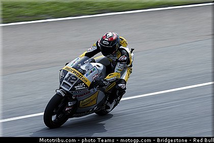 moto2_luthi_0007_malaisie_sepang_2012.jpg