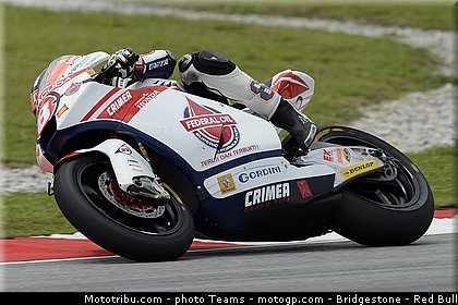 moto2_rea_0001_malaisie_sepang_2012.jpg