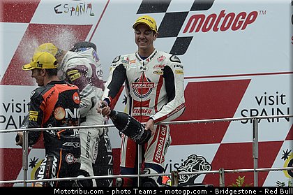 moto2_rea_0016_malaisie_sepang_2012.jpg