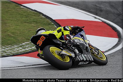 moto2_smith_0016_malaisie_sepang_2012.jpg