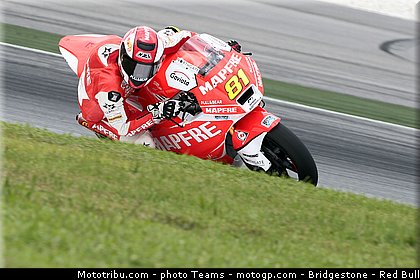 moto2_torres_0001_malaisie_sepang_2012.jpg