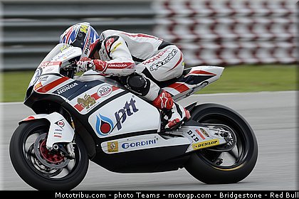 moto2_wilairot_0009_malaisie_sepang_2012.jpg