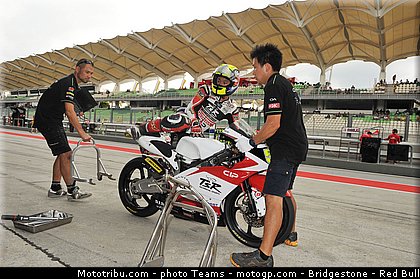 moto3_fuji_0009_malaisie_sepang_2012.jpg