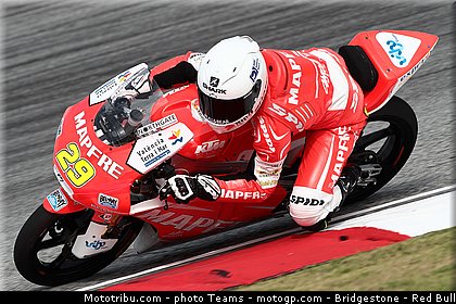 moto3_martin_0005_malaisie_sepang_2012.jpg