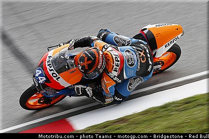 moto3_oliveira_0002_malaisie_sepang_2012.jpg