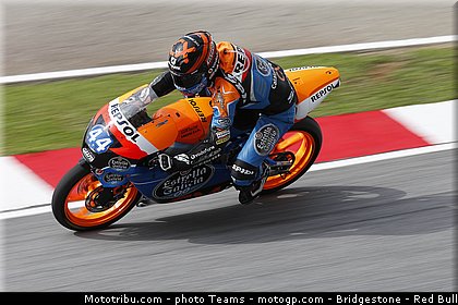 moto3_oliveira_0006_malaisie_sepang_2012.jpg
