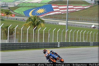 moto3_oliveira_0010_malaisie_sepang_2012.jpg