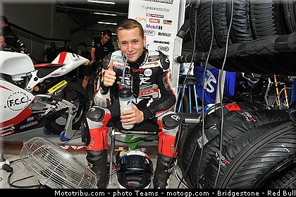 moto3_techer_0007_malaisie_sepang_2012.jpg