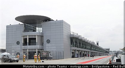 motogp_ambiance_0001_malaisie_sepang_2012.jpg