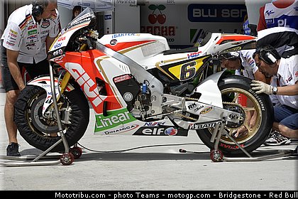 motogp_bradl_0049_malaisie_sepang_2012.jpg