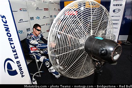 motogp_de_puniet_0007_malaisie_sepang_2012.jpg