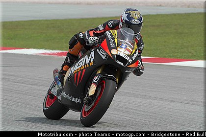 motogp_edwards_0003_malaisie_sepang_2012.jpg