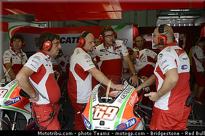 motogp_hayden_0004_malaisie_sepang_2012.jpg