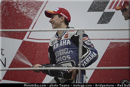 motogp_lorenzo_0019_malaisie_sepang_2012.jpg