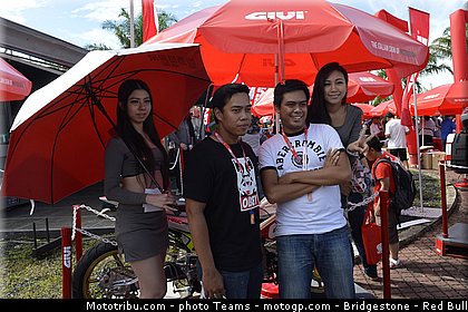 motogp_pitbabe_0004_malaisie_sepang_2012.jpg