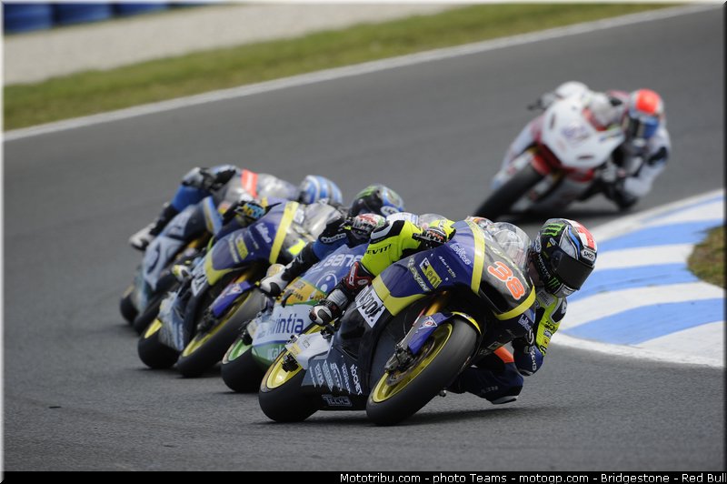 moto2_017_australie_philip_island_2012