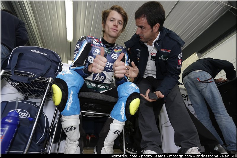 moto2_20121026093339_17australia12_tm2_pons_03_australie_philip_island_2012