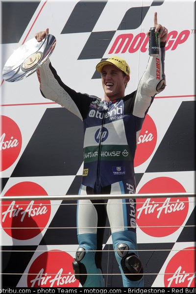 moto2_20121028062025_17australia12_rm2_xxx_1545_australie_philip_island_2012