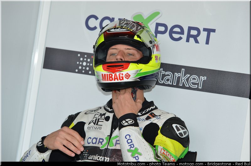 moto2_aegerter_03_australie_philip_island_2012