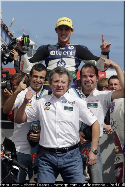 moto2_espargaro_p_010_australie_philip_island_2012
