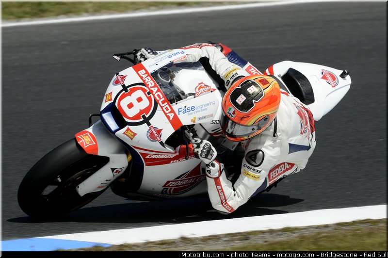moto2_rea_008_australie_philip_island_2012