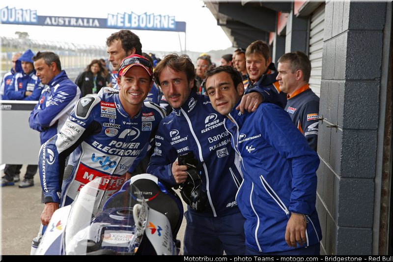motogp_de_puniet_006_australie_philip_island_2012