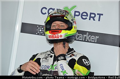 moto2_aegerter_03_australie_philip_island_2012.jpg