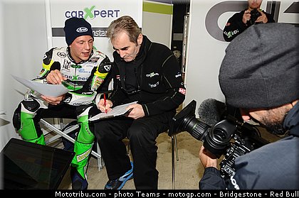moto2_aegerter_04_australie_philip_island_2012.jpg