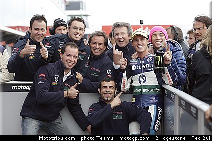 moto2_espargaro_p_006_australie_philip_island_2012.jpg
