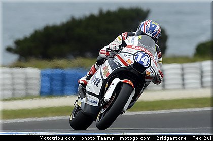 moto2_wilairot_004_australie_philip_island_2012.jpg