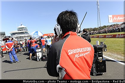 motogp_bridgestone_001_australie_philip_island_2012.jpg