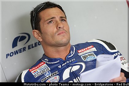 motogp_de_puniet_002_australie_philip_island_2012.jpg
