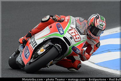 motogp_hernandez_002_australie_philip_island_2012.jpg