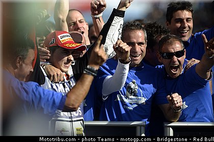 motogp_lorenzo_024_australie_philip_island_2012.jpg