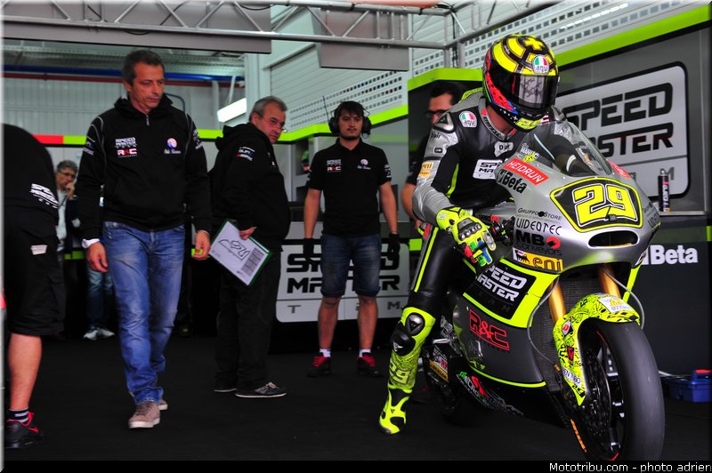 moto2_iannone_001_valencia_2012