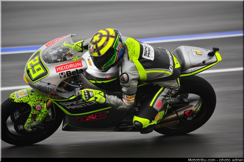 moto2_iannone_004_valencia_2012