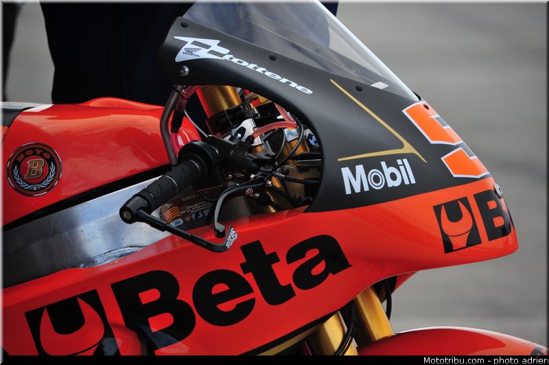 moto2_zarco_011_valencia_2012