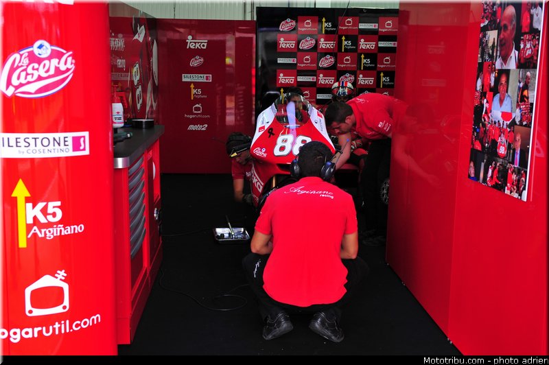 pitlane_011_valencia_2012