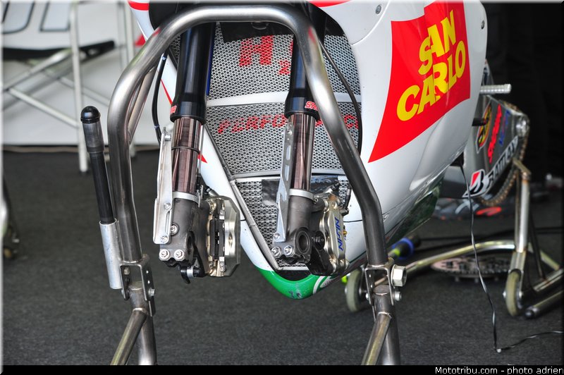 pitlane_030_valencia_2012
